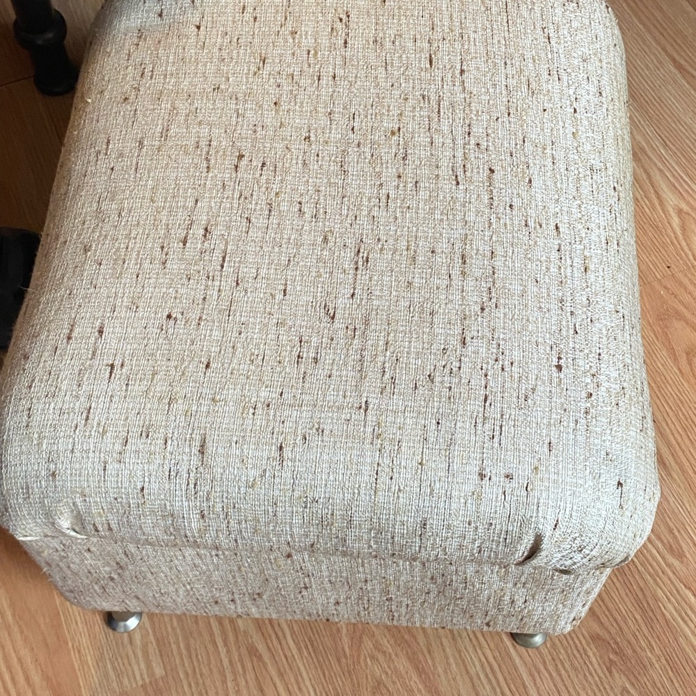Vintage Storage Ottoman ( Beige)